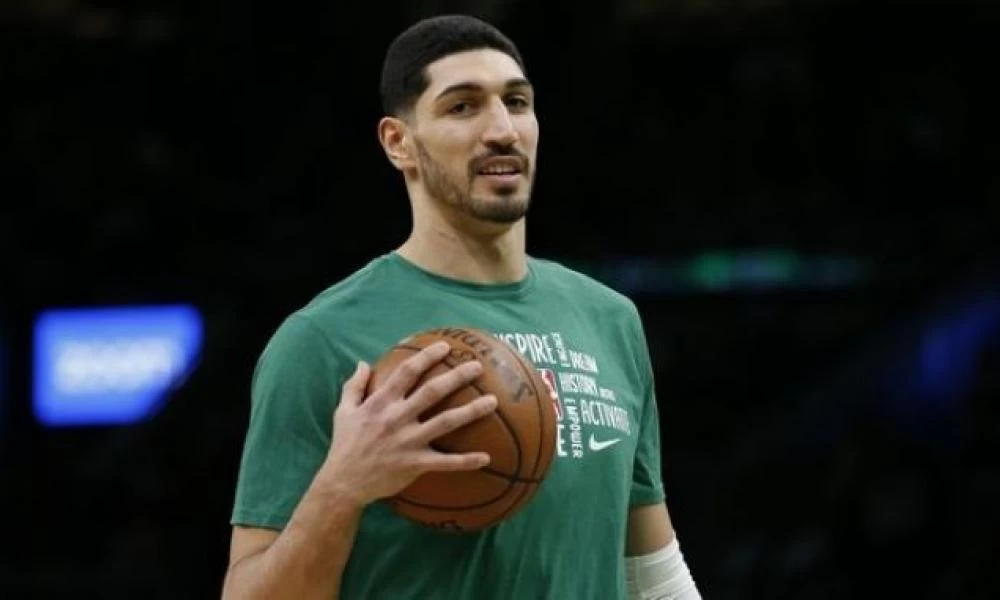 Φενέρμπαχτσε εναντίον Καντέρ: "Κλειστές οι πόρτες μας για εκείνον"